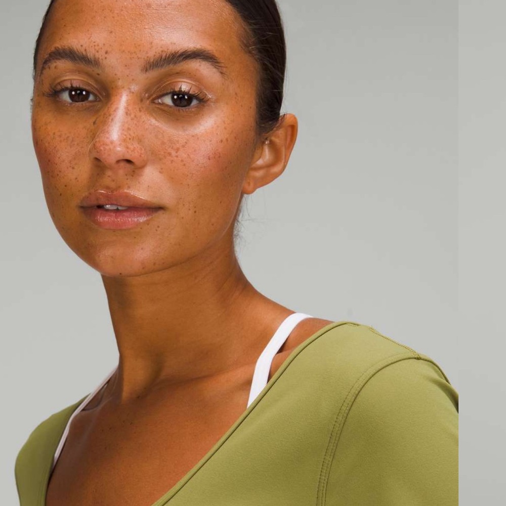 Lululemon Align T-Shirt Bronze Green size 4 new no tag - Picture 4 of 4